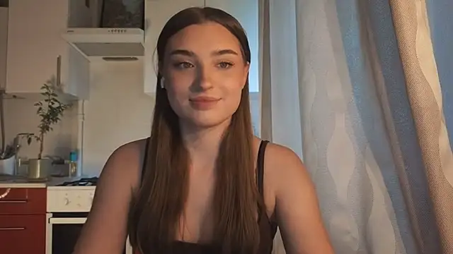 Snapshot of LissaBliss chatting on 06-05-26, 02:34 LissaBliss online show from 06-05-26, 02:34