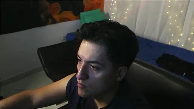 Snapshot of RoseSinsDonViktor chatting on 05-31-26, 05:57 RoseSinsDonViktor online show from 05-31-26, 05:57