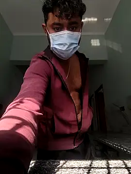 Snapshot of newtube0 chatting on 02-13-26, 06:02 newtube0 online show from 02-13-26, 06:02