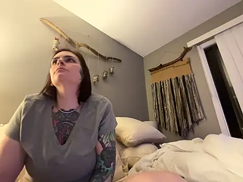 Snapshot of Sexysanka chatting on 02-13-26, 05:07 Sexysanka online show from 02-13-26, 05:07