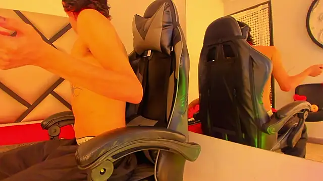 Snapshot of Bennet-Gray chatting on 02-01-26, 04:55 Bennet-Gray online show from 02-01-26, 04:55