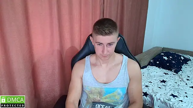 Snapshot of TodMusclePower9 chatting on 07-06-26, 06:42 TodMusclePower9 online show from 07-06-26, 06:42