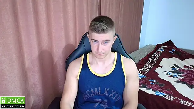 Snapshot of TodMusclePower9 chatting on 06-15-26, 04:56 TodMusclePower9 online show from 06-15-26, 04:56