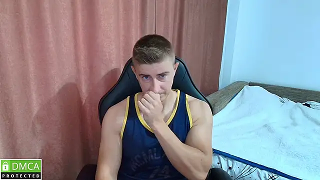 Snapshot of TodMusclePower9 chatting on 06-19-26, 06:52 TodMusclePower9 online show from 06-19-26, 06:52