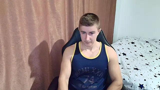 Snapshot of TodMusclePower9 chatting on 02-18-26, 05:38 TodMusclePower9 online show from 02-18-26, 05:38