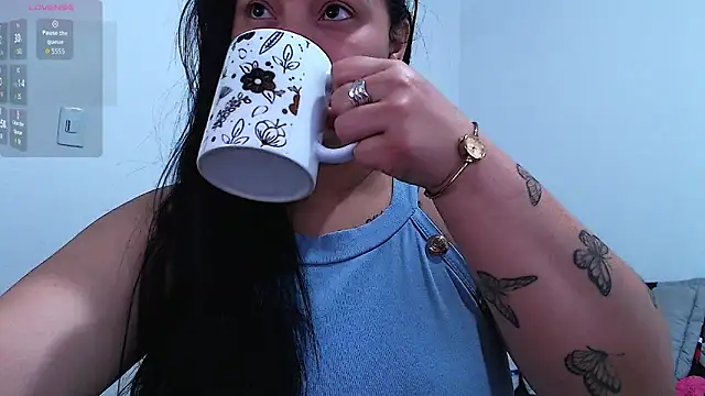 Snapshot of emily-rousee- chatting on 02-20-26, 01:13 emily-rousee- online show from 02-20-26, 01:13