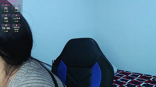 Snapshot of emily-rousee- chatting on 02-09-26, 12:14 emily-rousee- online show from 02-09-26, 12:14