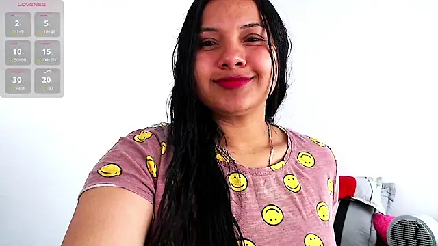 Snapshot of emily-rousee- chatting on 03-02-26, 02:35 emily-rousee- online show from 03-02-26, 02:35