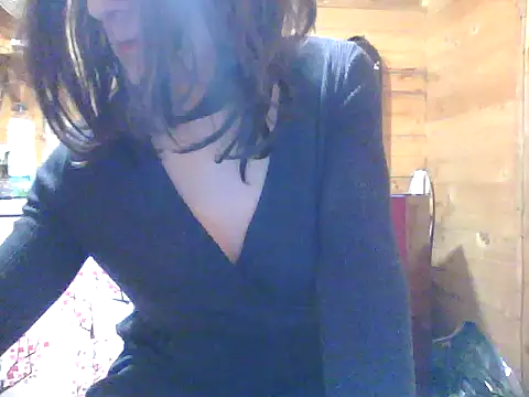 Snapshot of Luanatrav1 chatting on 03-01-26, 08:53 Luanatrav1 online show from 03-01-26, 08:53