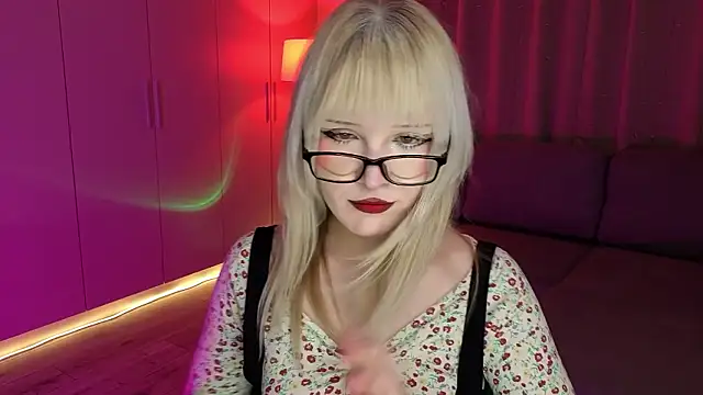 Mary Piersen online show from 03-07-26, 01:01