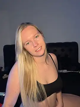 Ellie-rosee online show from 02-15-26, 03:00