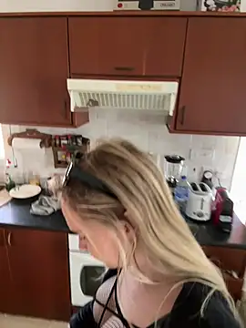 Ellie-rosee online show from 02-27-26, 06:57