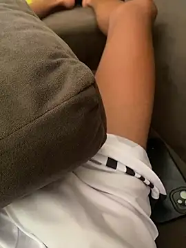 gpauzudo18 online show from 02-02-26, 05:34