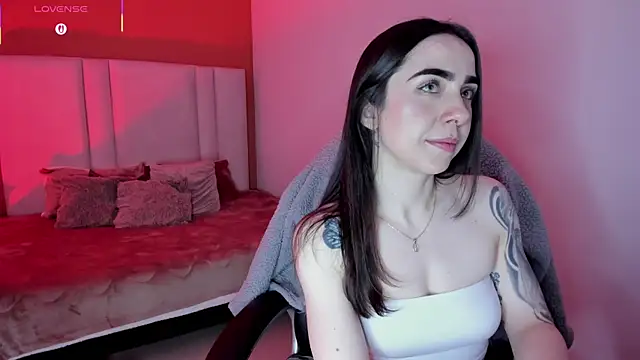 Luna tagliaferri online show from 04-08-26, 04:52