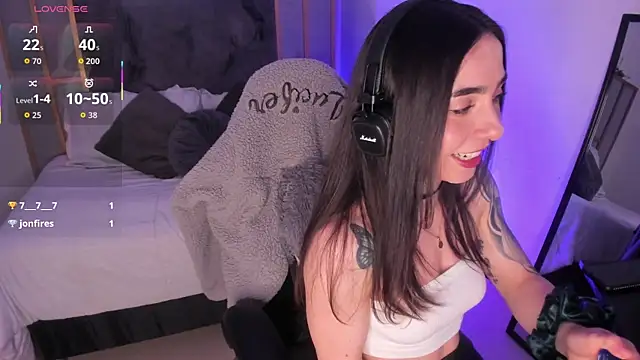 Luna tagliaferri online show from 03-21-26, 01:15