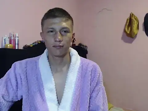 Cronos Hot 8 online show from 02-28-26, 03:39