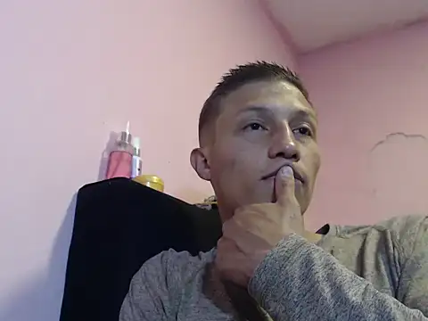 Cronos Hot 8 online show from 02-26-26, 02:50