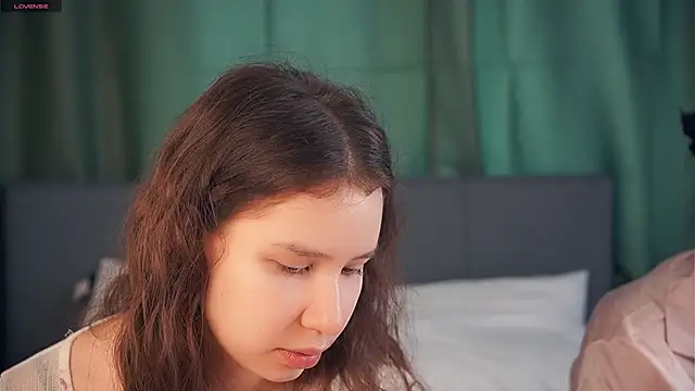 ZofiaSoshnik online show from 02-24-26, 06:47