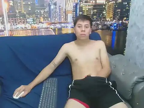 santiago xxxcol online show from 02-02-26, 11:15