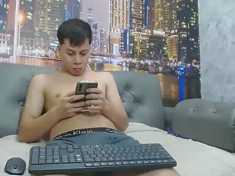 santiago xxxcol online show from 03-26-26, 11:35