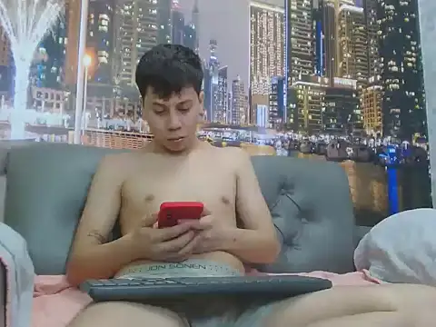 santiago xxxcol online show from 04-14-26, 11:43