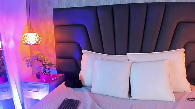 Maya curvy online show from 03-15-26, 01:45