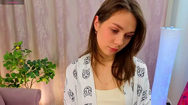 Snapshot of RoseliaLocatelli chatting on 02-16-26, 03:05 RoseliaLocatelli online show from 02-16-26, 03:05