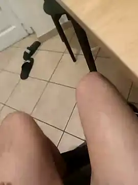 Snapshot of marcooo22annni chatting on 01-31-26, 08:29 marcooo22annni online show from 01-31-26, 08:29