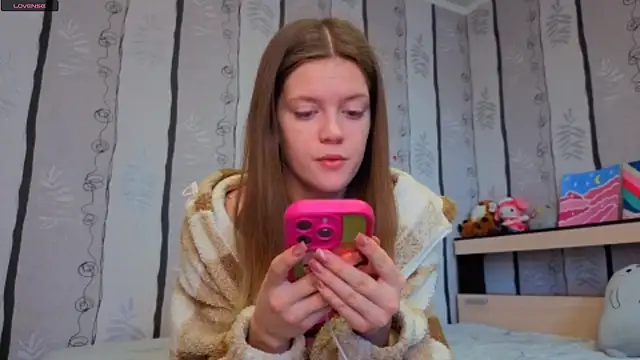 SueFerreyra online show from 03-26-26, 08:01