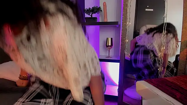 Miniadelf online show from 04-13-26, 09:08