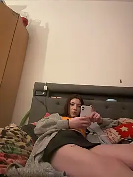 SofieKayla online show from 02-08-26, 06:27