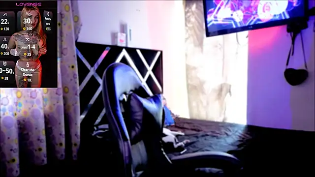 Zoeee 001 online show from 02-10-26, 09:25