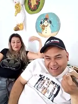 Snapshot of wessAndSandri chatting on 03-03-26, 07:54 wessAndSandri online show from 03-03-26, 07:54