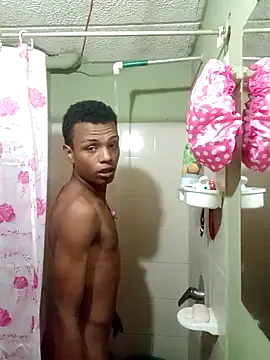 Snapshot of suckdream chatting on 02-13-26, 03:23 suckdream online show from 02-13-26, 03:23