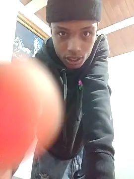 Snapshot of suckdream chatting on 03-07-26, 12:06 suckdream online show from 03-07-26, 12:06