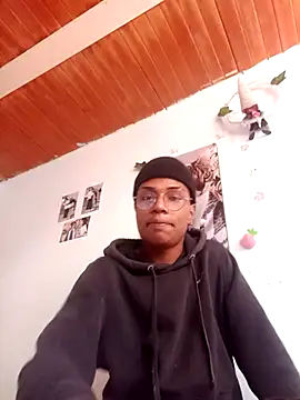 Snapshot of suckdream chatting on 03-08-26, 07:39 suckdream online show from 03-08-26, 07:39