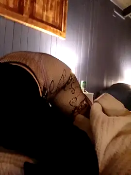 Snapshot of thegirlsshot_666 chatting on 02-15-26, 06:25 thegirlsshot 666 online show from 02-15-26, 06:25