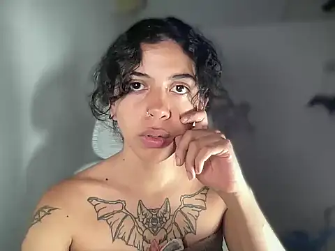 Snapshot of Antonia-bloom chatting on 03-03-26, 04:19 Antonia-bloom online show from 03-03-26, 04:19