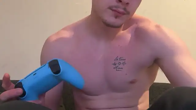 Snapshot of Lucas328706 chatting on 02-21-26, 11:29 Lucas328706 online show from 02-21-26, 11:29