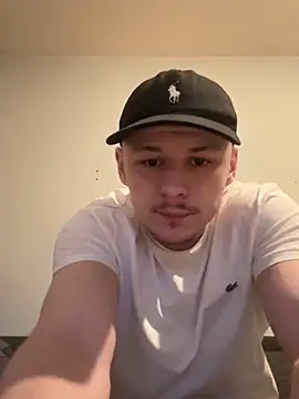 Snapshot of Lucas328706 chatting on 02-03-26, 01:16 Lucas328706 online show from 02-03-26, 01:16