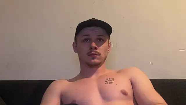 Snapshot of Lucas328706 chatting on 03-02-26, 07:54 Lucas328706 online show from 03-02-26, 07:54