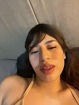 Snapshot of romyamo chatting on 03-01-26, 04:18 romyamo online show from 03-01-26, 04:18