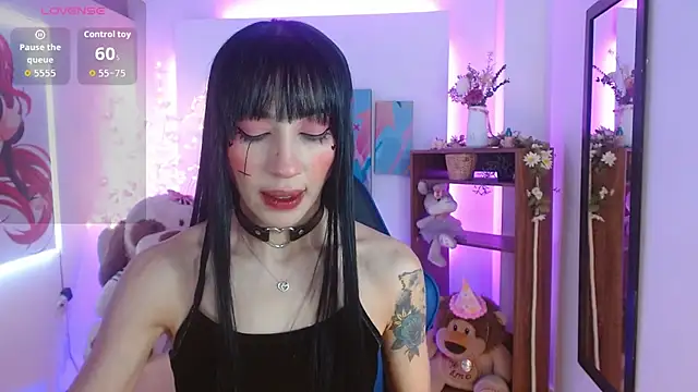 Snapshot of FIORELLA_L chatting on 05-19-26, 11:50 FIORELLA L online show from 05-19-26, 11:50