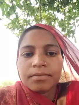Snapshot of Gungun_thakur chatting on 05-11-26, 08:27 Gungun thakur online show from 05-11-26, 08:27