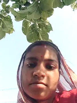 Snapshot of Gungun_thakur chatting on 02-17-26, 09:06 Gungun thakur online show from 02-17-26, 09:06