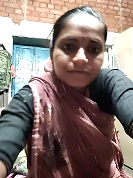 Snapshot of Gungun_thakur chatting on 07-10-26, 03:34 Gungun thakur online show from 07-10-26, 03:34