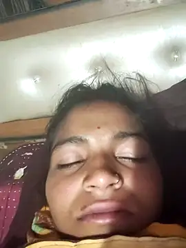 Snapshot of Gungun_thakur chatting on 02-06-26, 10:28 Gungun thakur online show from 02-06-26, 10:28