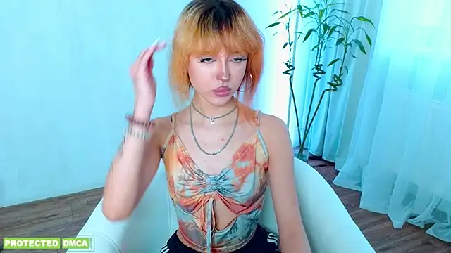   Amiraa online show from 04-08-26, 10:50