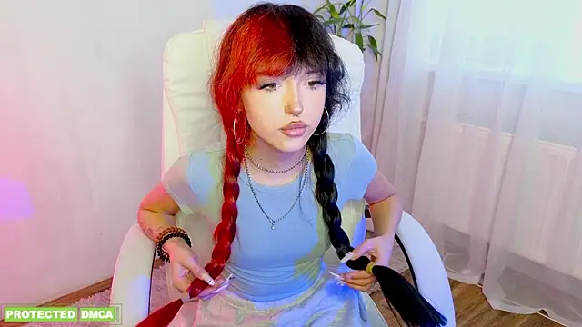 Snapshot of __Amiraa chatting on 02-22-26, 01:02 Amiraa online show from 02-22-26, 01:02