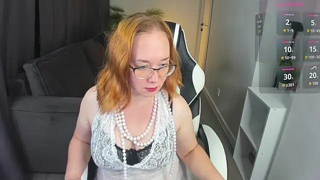 Snapshot of Dixon_Ross chatting on 08-06-26, 11:16 Dixon Ross online show from 08-06-26, 11:16
